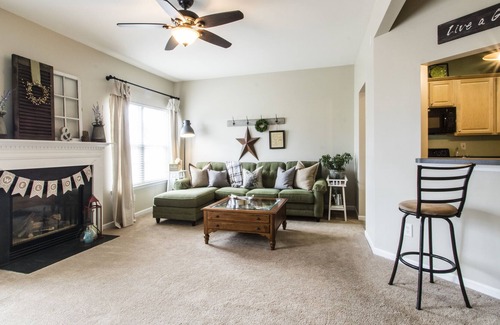 Cornelius House | Spacious townhouse near Lake Norman in fantastic neighborhood
