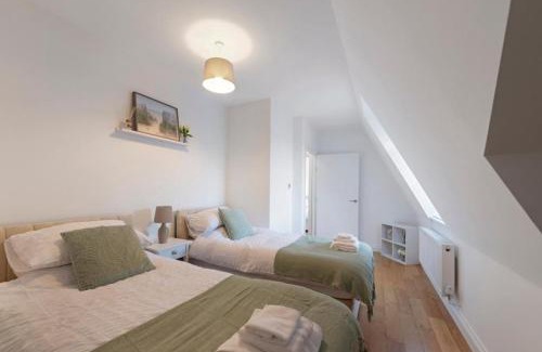 Bishop's Stortford Apartment | Spacious Two Bed loft Apartment