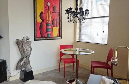 Brompton & Hans Town Apartment | Spacious Two Bedroom Apartment in South Kensington