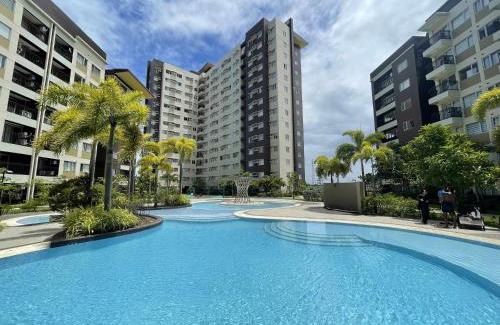 Mandurriao Apartment | Spacious Two Bedroom with Pool View - Iloilo