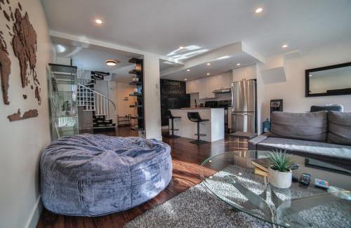 Old Montreal Apartment | Spacious two stories condo in old port free parking