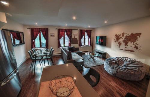 Old Montreal Apartment | Spacious two stories condo in old port free parking