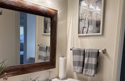 Goleta Apartment | Spacious Upper Apartment