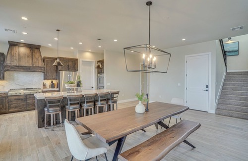 Brian Head Cottage | Spacious Utah Escape w/Balcony & Mountain Views!