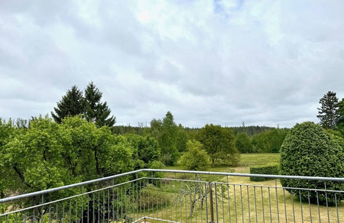 Wokuhl-Dabelow Apartment | Spacious vacation apartment in the Carolinenhof manor house, Mecklenburg Lake District