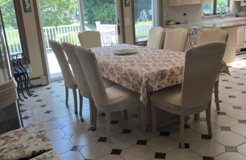 Southold House | Spacious Vacation 4BR Home Near Southold Beach, Greenport, and Top Wineries