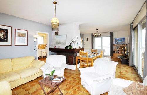 Le Boulou House | Spacious vacation home with private outdoor pool and panoramic views of the mountains and the sea.