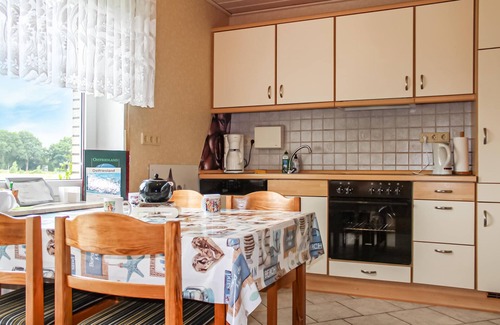 Ihlow House | Spacious vacation home in the heart of East Frisia. Enjoy the wide view over the fields while relaxi