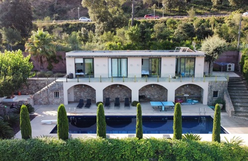 Begur Villa | Spacious Villa large Pool 7 b’rooms 8mins walk to Begur Padel tennis 1min away