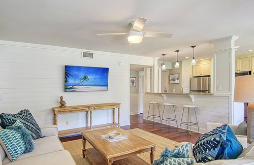 Kiawah Island Villa | Spacious villa near tennis and Sanctuary