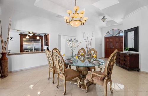 Opal House | Spacious Villa near Beaches w/Pool & Sunset Deck