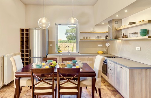 Pigadhakia Villa | Spacious villa with 5 bedrooms and private pool located close to Alykes
