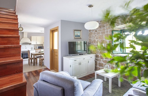 Dalmatian Mainland Villa | Spacious Villa With Great View