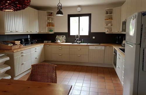 Canet Villa | Spacious villa with heated pool with super slide between the beach and lake