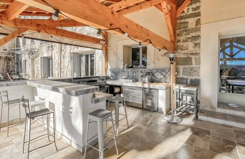 Aspiran House | Spacious villa with high ceiling and private pool in an area surrounded by nature.