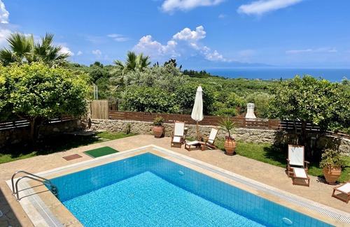 Tragaki Villa | Spacious villa with panoramic sea views and private pool