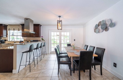 Seminole House | Spacious Villa with Private Heated Pool - 5-Minutes To Beach