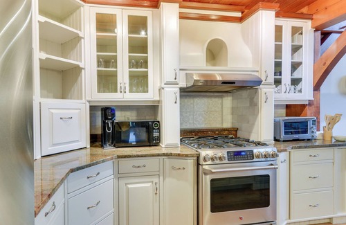 Millville House | Spacious Virginia Vacation Rental w/Yard & Sauna