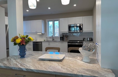 Old Lyme House | Spacious Waterfront 4-bedroom Newly Renovated Private Home in Charming Old Lyme