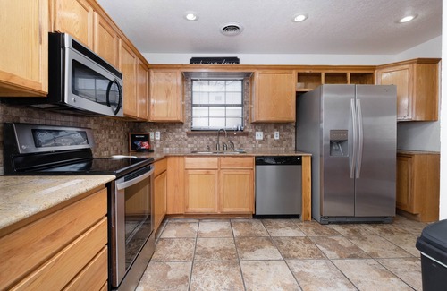 Amarillo House | Spacious Welcoming Oasis With Gameroom