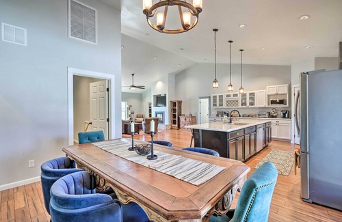 Williams House | Spacious Williams Home w/Yard: Near Hiking!