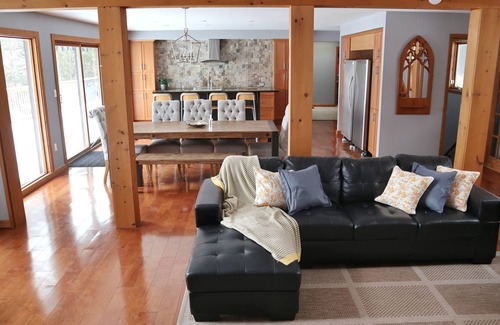 Central Frontenac Cottage | Spacious Year-Round Waterfront Cottage on Sharbot Lake
