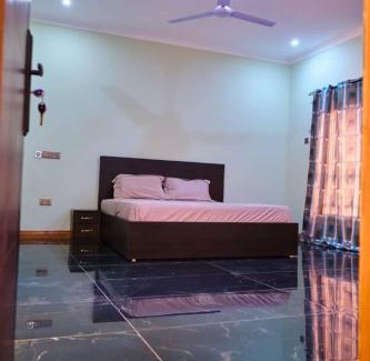 Accra House | Spaggy suites City escape
