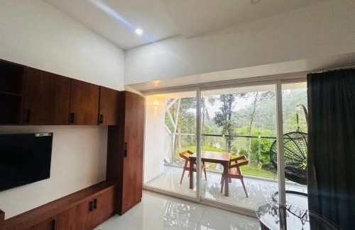 Vayittiri House | Spanish Bungalow