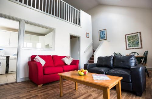 Kilkee House | Spanish Cove Holiday Homes Sleeps 5 by Trident Holiday Homes