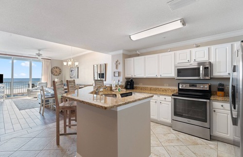Ono Island Condo | Spanish Key 209 - Spacious Beachfront Rental