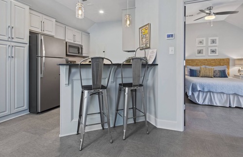 Ocean Springs Apartment | Spanish Trail Lofts - East Suite - Downtown Ocean Springs, MS