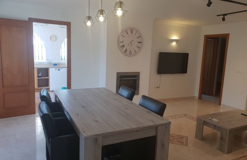 Torrevieja Villa | Spanish Villa with private pool 8x4 meters, 3 bedrooms, garage, driveway, airco