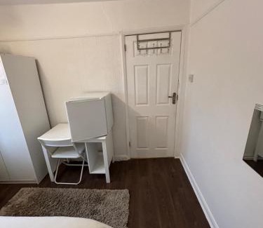 Patchway House | Spare room in a family house