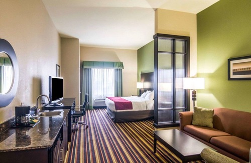 Amarillo Hotel | Spark by Hilton Amarillo Western Plaza