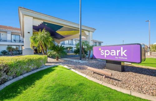 Fountain Hills Hotel | Spark by Hilton Fountain Hills Scottsdale