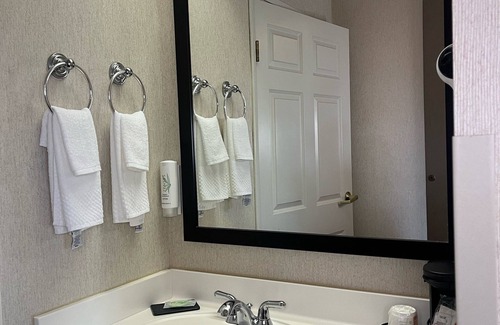 Lynchburg Hotel | Spark by Hilton Lynchburg