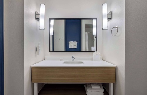 Nacogdoches Hotel | Spark by Hilton Nacogdoches