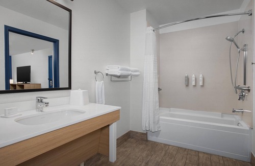 North San Jose Hotel | Spark by Hilton San Jose Airport