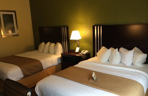 Wytheville Hotel | Spark by Hilton Wytheville East Main Street