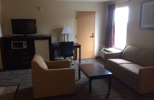 Wytheville Hotel | Spark by Hilton Wytheville East Main Street