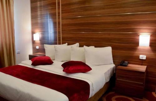 Suwailih Hotel | Spark Plaza Hotel