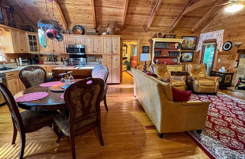 Pine Mountain Cabin | Sparkleberry Cabin