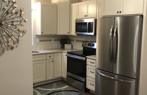 Douglas House | Sparkling Home in Saugatuck area!