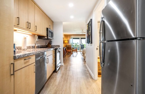 Kaanapali Apartment | Sparkling Studio with Golf Course & Ocean Views plus Resort Pool