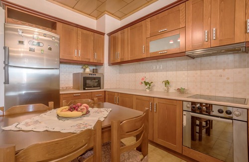 Agia Marina Condo | SPARROW APARTMENT (SPYRGITIS)