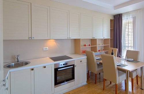 Babin do Apartment | Spaska Lux 2-bedroom apt w/balcony & parking #302