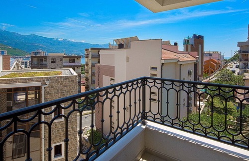 Babin do Apartment | Spaska Lux 2-bedroom Apt w/ balcony + parking #201