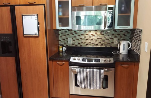 Boynton Beach Condo | +SPECIAL ! -2 Bed/2 Bath King Bed Luxury Suite-Marina Village-Beach 1000 steps