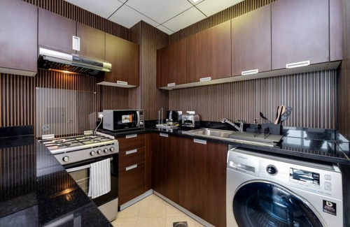 Dubai Sports City Apartment | Special August Rates - Elegant Studio - Golf Views