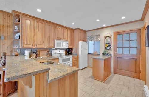 Tahoe Vista Condo | *Special* BeachfrontDream~Private Beach~Lake Tahoe